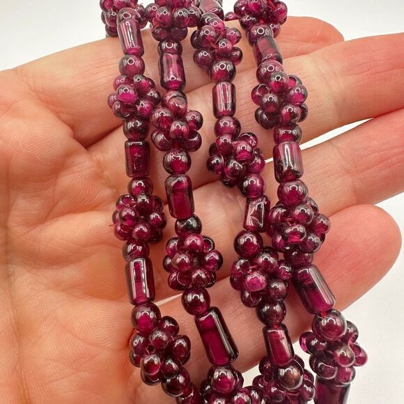 Vintage 23” genuine garnet cluster beaded necklace! - Picture 6 of 10
